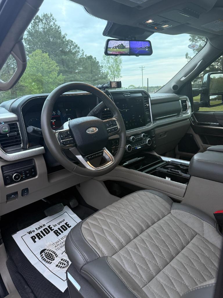 2025 Ford F-350 Super Duty Platinum - Photo 7