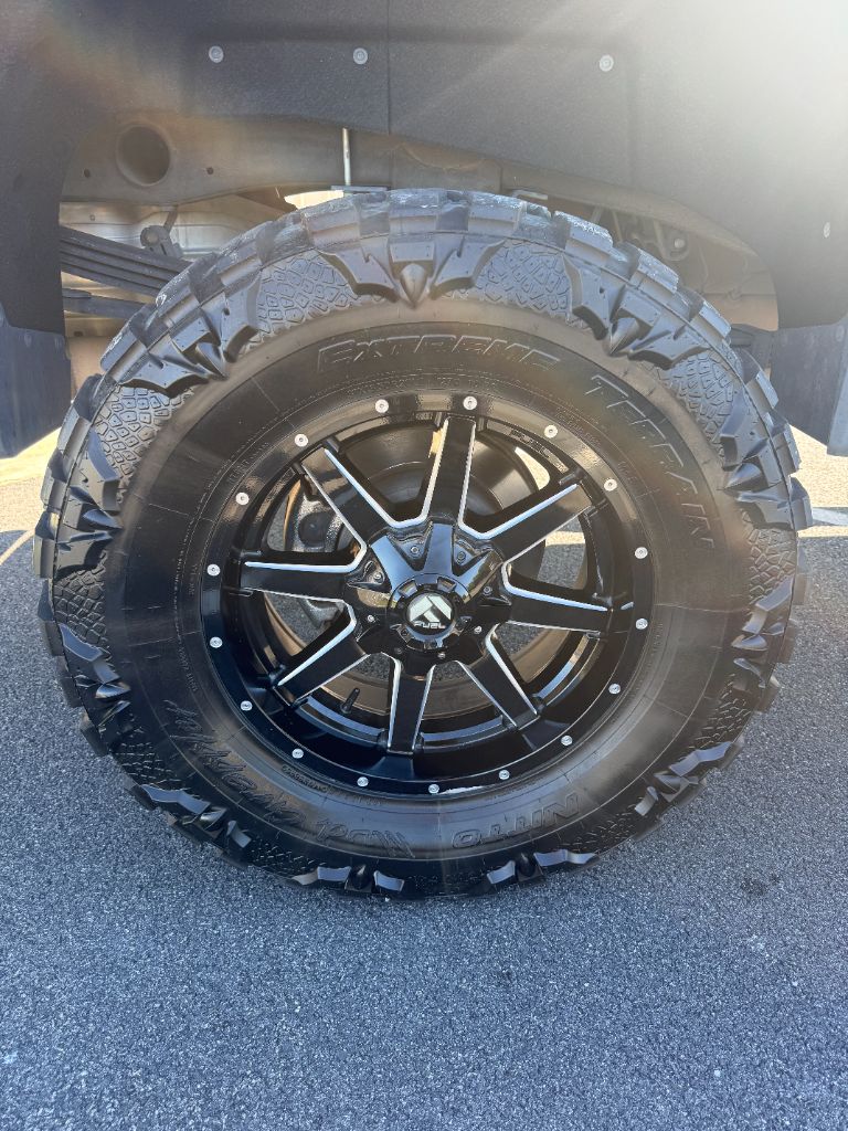 2023 GMC Sierra 2500HD SLT - Photo 13